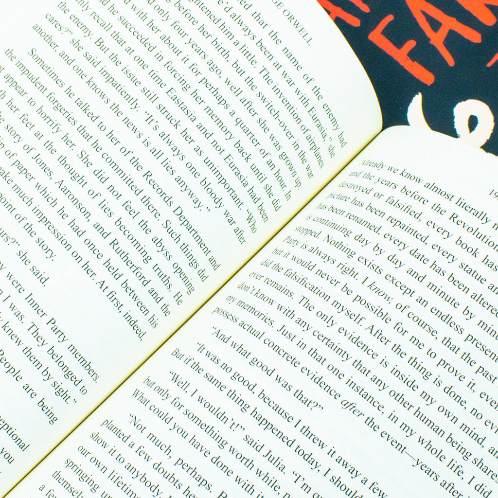 George Orwell 2-Book Collection Set: 1984 and Animal Farm | Classic Dystopian Novels